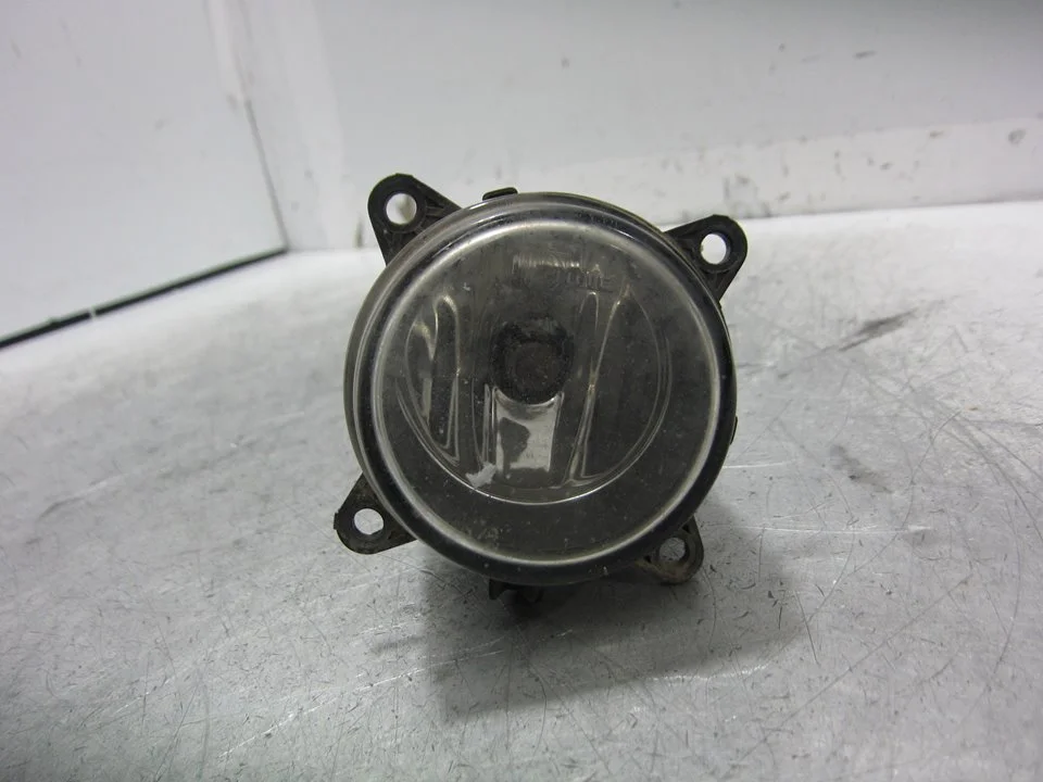 Foto de FARO ANTINIEBLA DERECHO PEUGEOT PARTNER (S2) 2.0 HDi CAT (90 CV / 66 KW) referencia 9652548480