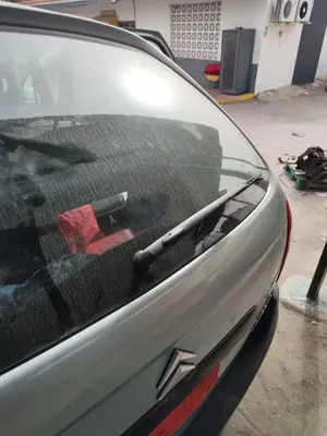 Foto de BRAZO LIMPIA TRASERO CITROEN XSARA PICASSO 2.0 HDi CAT (RHY / DW10TD) (90 CV / 66 KW)