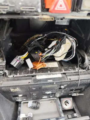 Foto de CENTRALITA AIRBAG AUDI A6 BERLINA (4B2) 2.5 V6 24V TDI (180 CV / 132 KW)