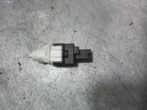 Foto de INTERRUPTOR FIAT 500 (150) BERLINA 1.2 CAT (69 CV / 51 KW) referencia 46840510