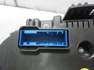 Foto de CUADRO INSTRUMENTOS OPEL CORSA E 1.2 (69 CV / 51 KW) referencia 367030224 foto 3