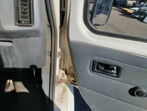 Foto de NO IDENTIFICADO FORD TRANSIT FURGÓN (CY/DY)(1986) 2.5 Diesel (80 CV / 59 KW)