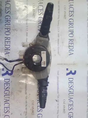 Foto de MANDO MULTIFUNCION NISSAN PRIMERA BERLINA (P12) 2.2 16V Turbodiesel CAT (126 CV / 93 KW) referencia 25540AV600