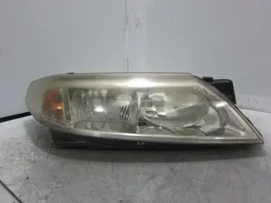 Foto de FARO DERECHO RENAULT LAGUNA II (BG0) 1.9 dCi Diesel (120 CV / 88 KW) referencia 8200002847 foto 1
