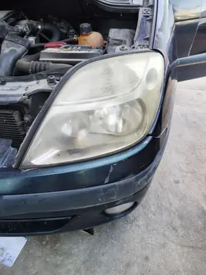 Foto de FARO IZQUIERDO RENAULT SCENIC I (JA...) 1.9 dCi Diesel CAT (102 CV / 75 KW) referencia 260600499R foto 2