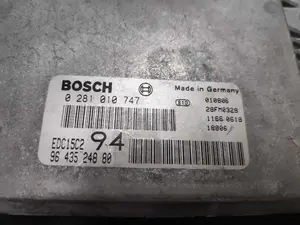 Foto de CENTRALITA MOTOR UCE PEUGEOT 307 (S1)(04.2001) 2.0 HDi CAT (90 CV / 66 KW) referencia 0281010747 foto 3
