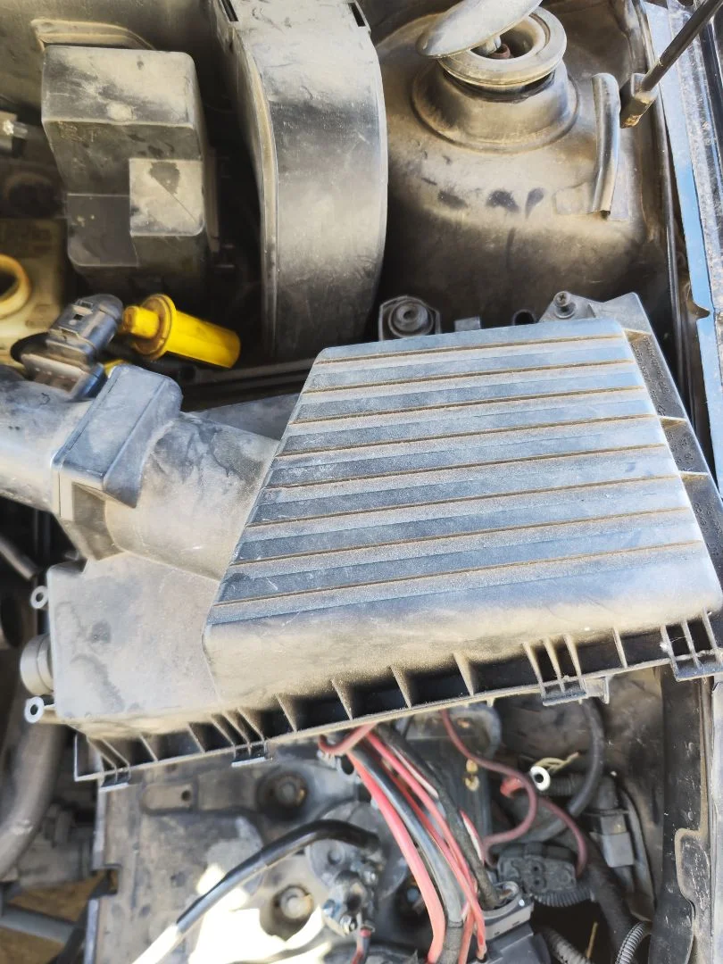 Foto de CAJA FILTRO AIRE AUDI A3 (8L) 1.6 (102 CV / 75 KW) referencia 1J0129607S