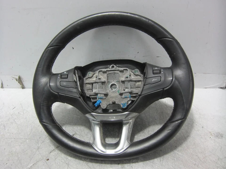 Foto de VOLANTE PEUGEOT 208 1.2 12V e-VTi / PureTech (81 CV / 60 KW) referencia 98084115ZD