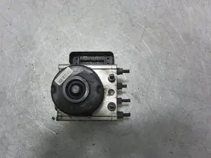 Foto de ABS FORD FOCUS BERLINA (CAP) referencia 3M512MM110GA
