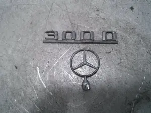 Foto de NO IDENTIFICADO MERCEDES-BENZ CLASE 124 (BM 124) BERLINA 3.0 Diesel (113 CV / 83 KW)