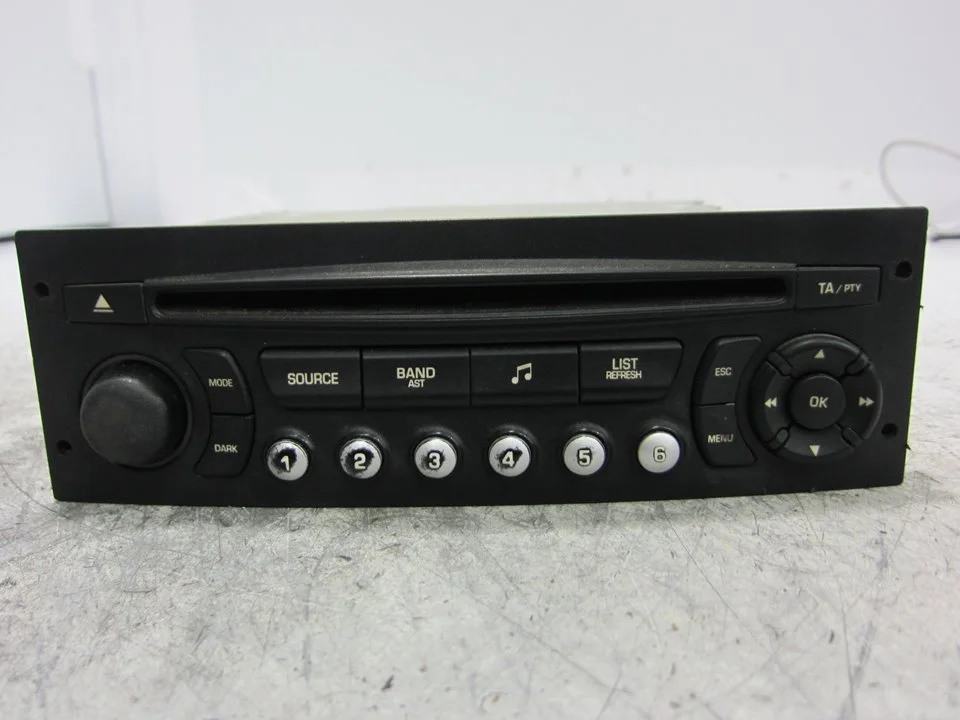 Foto de SISTEMA AUDIO / RADIO CD FIAT II SCUDO (272) COMBI 2.0 JTDM (120 CV / 88 KW) referencia 96662669XT04