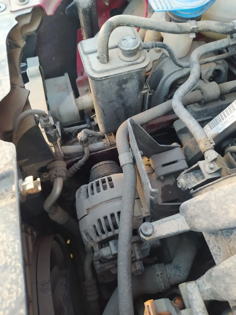 Foto de PUNTA CHASIS DELANTERA SEAT ALTEA (5P1) 1.6 (102 CV / 75 KW)