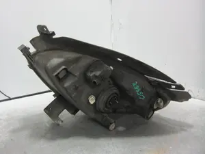 Foto de FARO DERECHO CITROEN XSARA PICASSO 1.6 16V HDi (90 CV / 66 KW) referencia 9649557380 foto 3