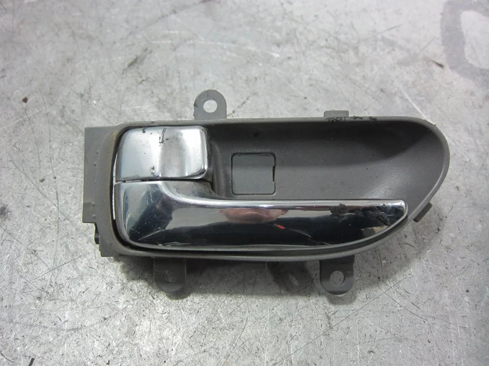 Foto de MANETA INTERIOR TRASERA IZQUIERDA NISSAN X-TRAIL (T31) 2.0 16V CAT (141 CV / 104 KW) referencia 80671JG30B