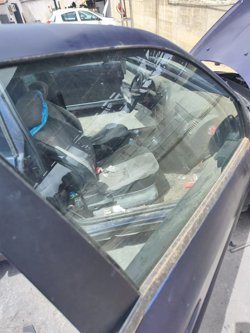 Foto de LUNA DELANTERA DERECHA CITROEN XSARA COUPE 2.0 HDi CAT (RHY / DW10TD) (90 CV / 66 KW)