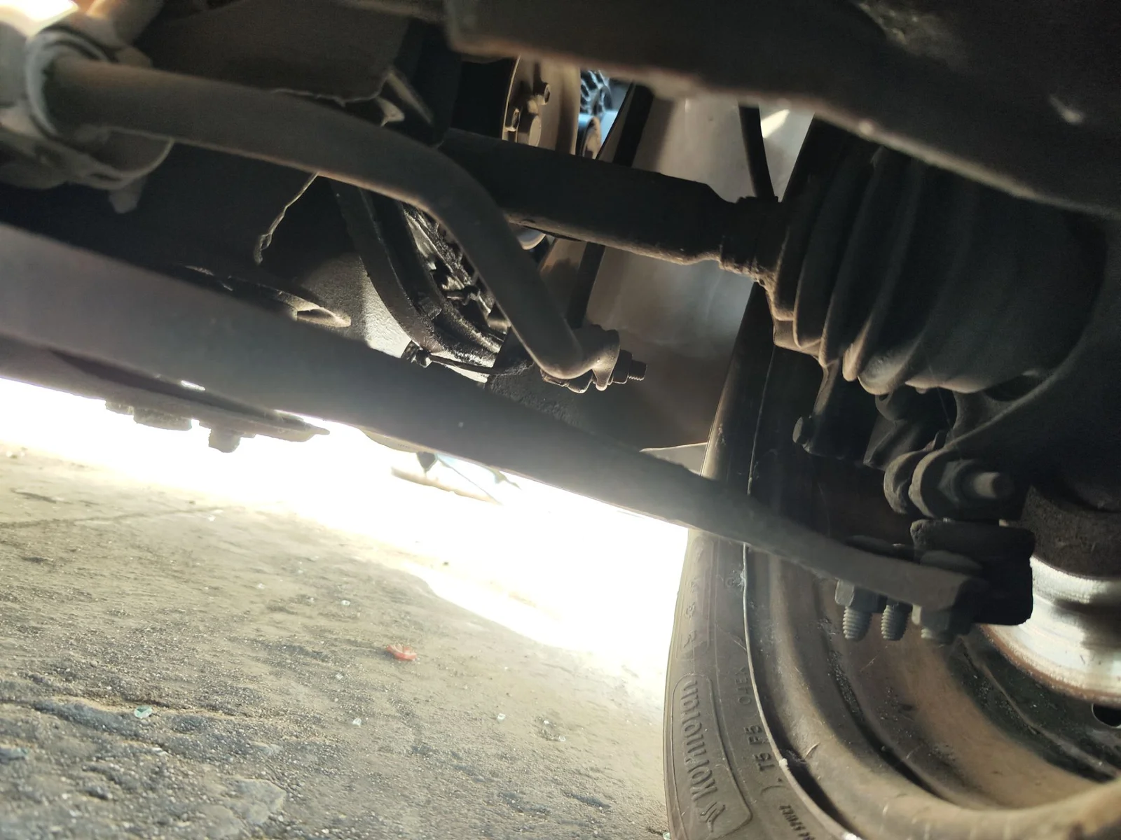 Foto de BRAZO SUSPENSION DELANTERO DERECHO CITROEN C2 1.1 (60 CV / 44 KW)