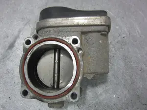 Foto de CAJA MARIPOSA BMW SERIE 1 BERLINA (E81/E87) 1.6 16V CAT (116 CV / 85 KW) referencia 1354143922404 foto 5