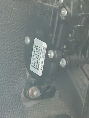 Foto de POTENCIOMETRO PEDAL VOLKSWAGEN T5 TRANSPORTER FURGÓN/COMBI (7H) 1.9 TDI CAT (AXB) (105 CV / 77 KW) foto 2