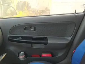 Foto de GUARNECIDO PUERTA DELANTERA DERECHA KIA RIO (BC) 1.3 CAT (75 CV / 55 KW) referencia 82328FD000BT