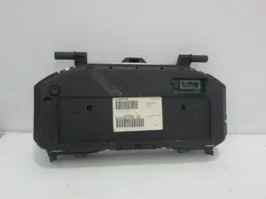 Foto de CUADRO INSTRUMENTOS RENAULT CLIO III 1.5 dCi Diesel (106 CV / 78 KW) referencia 8200582709G foto 2