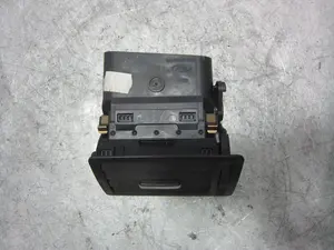 Foto de NO IDENTIFICADO FORD FOCUS C-MAX (CAP)(2003) 1.8 TDCi Turbodiesel CAT (116 CV / 85 KW) referencia 3M51R018B08 foto 4
