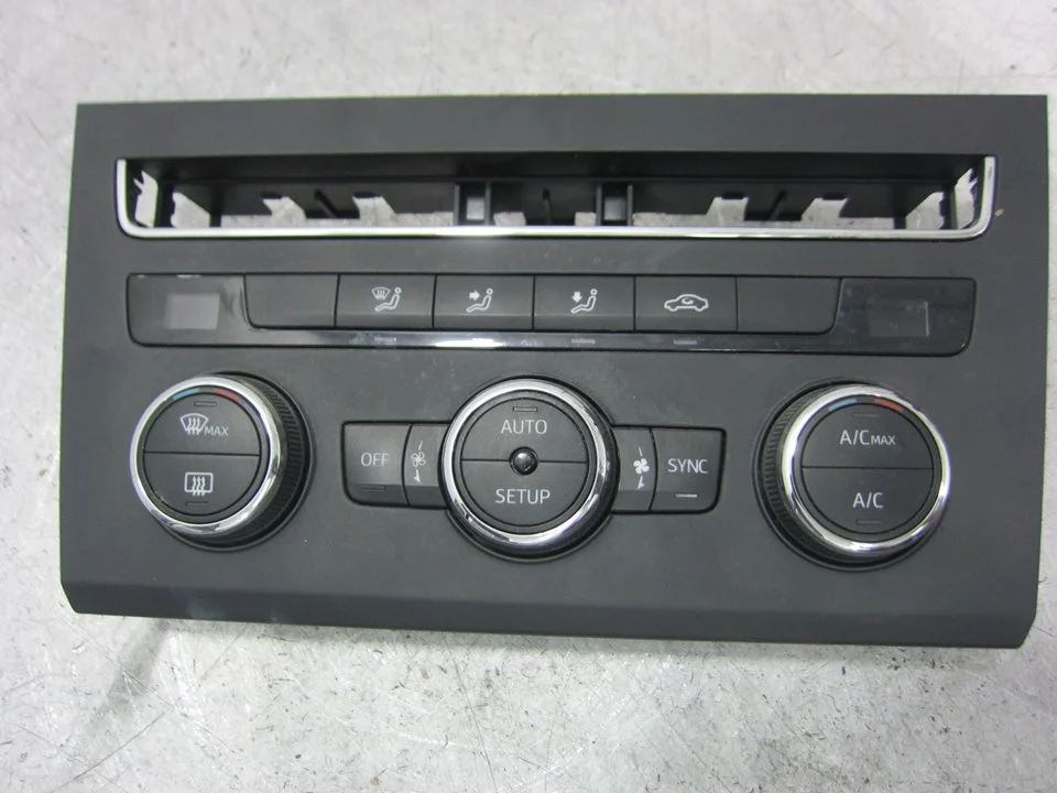 Foto de MANDO CALEFACCION / AIRE ACONDICIONADO SEAT LEON (5F1) 1.6 TDI (105 CV / 77 KW) referencia 5FO907044D