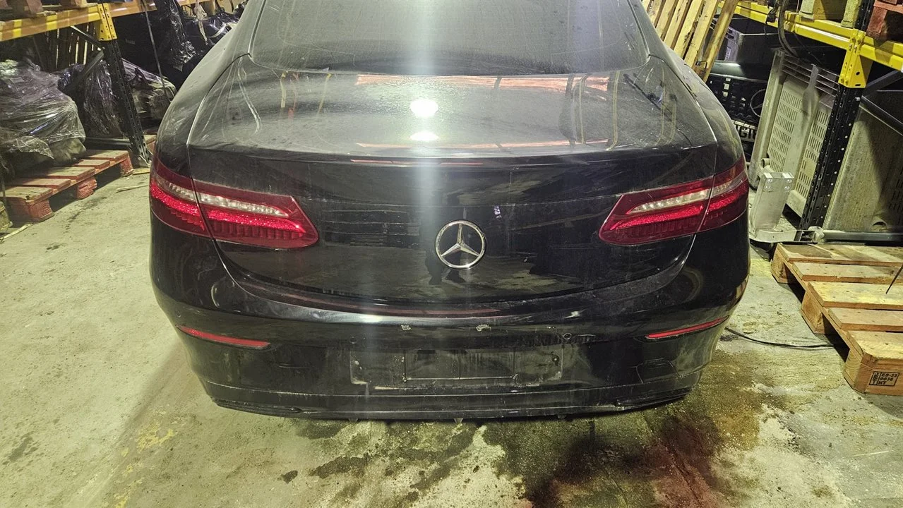 Foto de PARAGOLPES TRASERO MERCEDES-BENZ CLASE E (BM 238) COUPE 2.0 CDI CAT (194 CV / 143 KW)