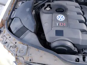 Foto de CAUDALIMETRO VOLKSWAGEN PASSAT BERLINA (3B3) 1.9 TDI (131 CV / 96 KW)