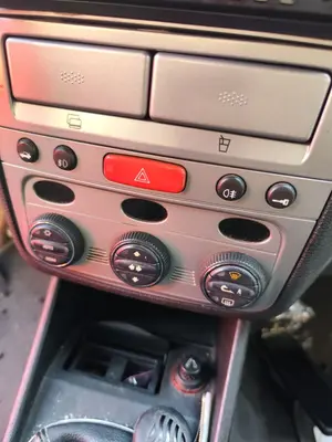 Foto de WARNING ALFA ROMEO 147 (190) 1.9 JTD CAT (110 CV / 81 KW)
