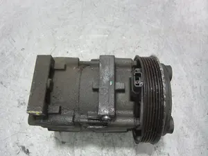 Foto de COMPRESOR AIRE ACONDICIONADO FORD MONDEO BERLINA (GD) 1.8 Turbodiesel CAT (90 CV / 66 KW) referencia 19D629AB foto 8