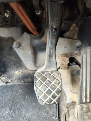 Foto de PEDAL FRENO VOLKSWAGEN GOLF VI (5K1)(10.2008) 2.0 TDI (110 CV / 81 KW)