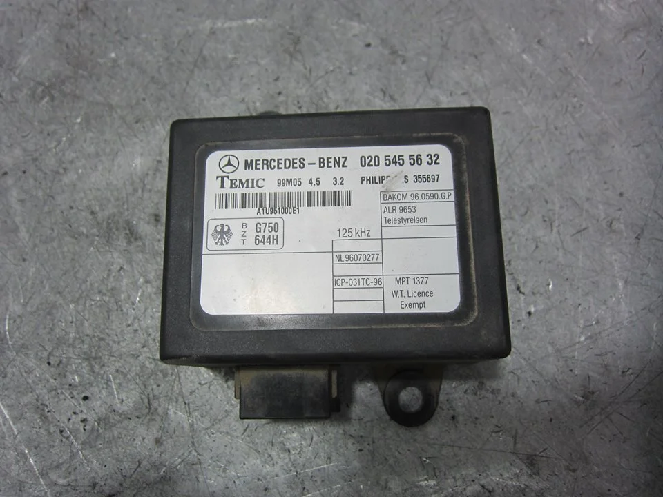 Foto de CENTRALITA INMOVILIZADOR MERCEDES-BENZ VITO KOMBI (638) 2.2 16V CDI Turbodiesel CAT (102 CV / 75 KW) referencia 0205455632