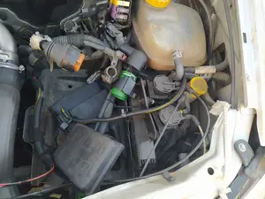 Foto de DEPOSITO LIMPIA OPEL ASTRA G BERLINA 2.2 16V DTI CAT (Y 22 DTR / L50) (125 CV / 92 KW) referencia 90589332 foto 3