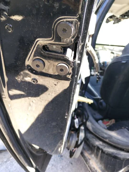 Foto de CERRADURA PUERTA TRASERA IZQUIERDA RENAULT MEGANE IV BERLINA 5P