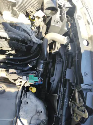 Foto de ELECTROVENTILADOR RADIADOR AIRE ACONDICIONADO PEUGEOT 207 1.4  (73 CV / 54 KW)