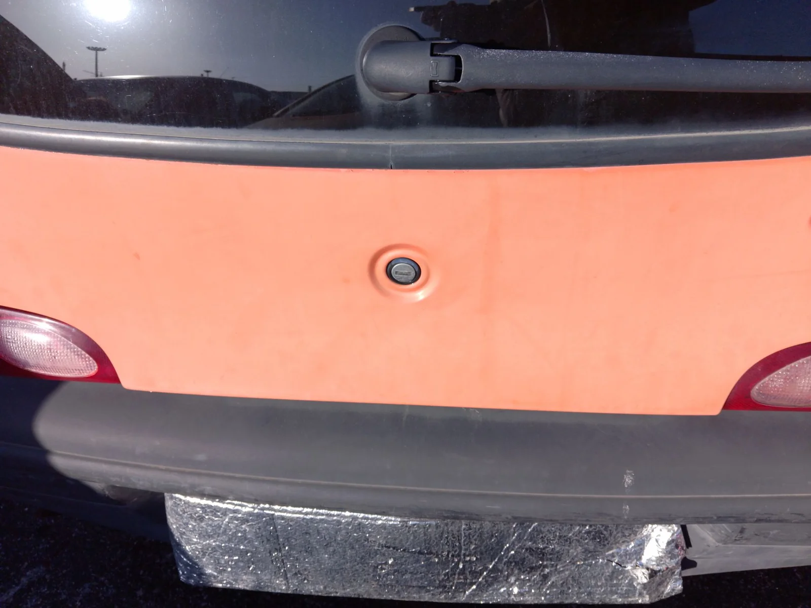 Foto de CERRADURA MALETERO / PORTON FIAT SEICENTO (187) 0.9 CAT (39 CV / 29 KW)