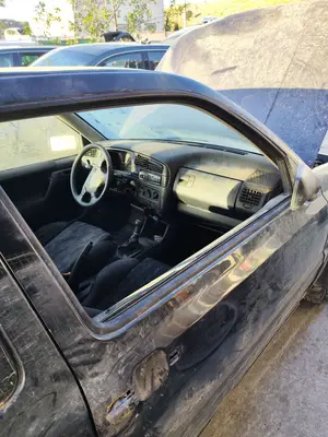Foto de LUNA DELANTERA DERECHA VOLKSWAGEN GOLF III (1H1)(11.1991) 1.9 TDI (110 CV / 81 KW)