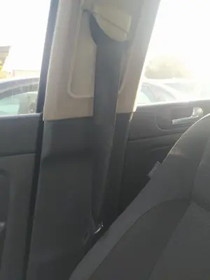 Foto de CINTURON SEGURIDAD DELANTERO DERECHO VOLKSWAGEN GOLF PLUS V (5M1) 1.9 TDI (105 CV / 77 KW)