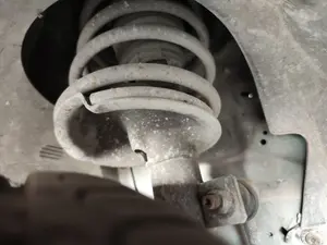 Foto de AMORTIGUADOR DELANTERO DERECHO FORD FOCUS BERLINA (CAK) 1.6 16V CAT (101 CV / 74 KW)