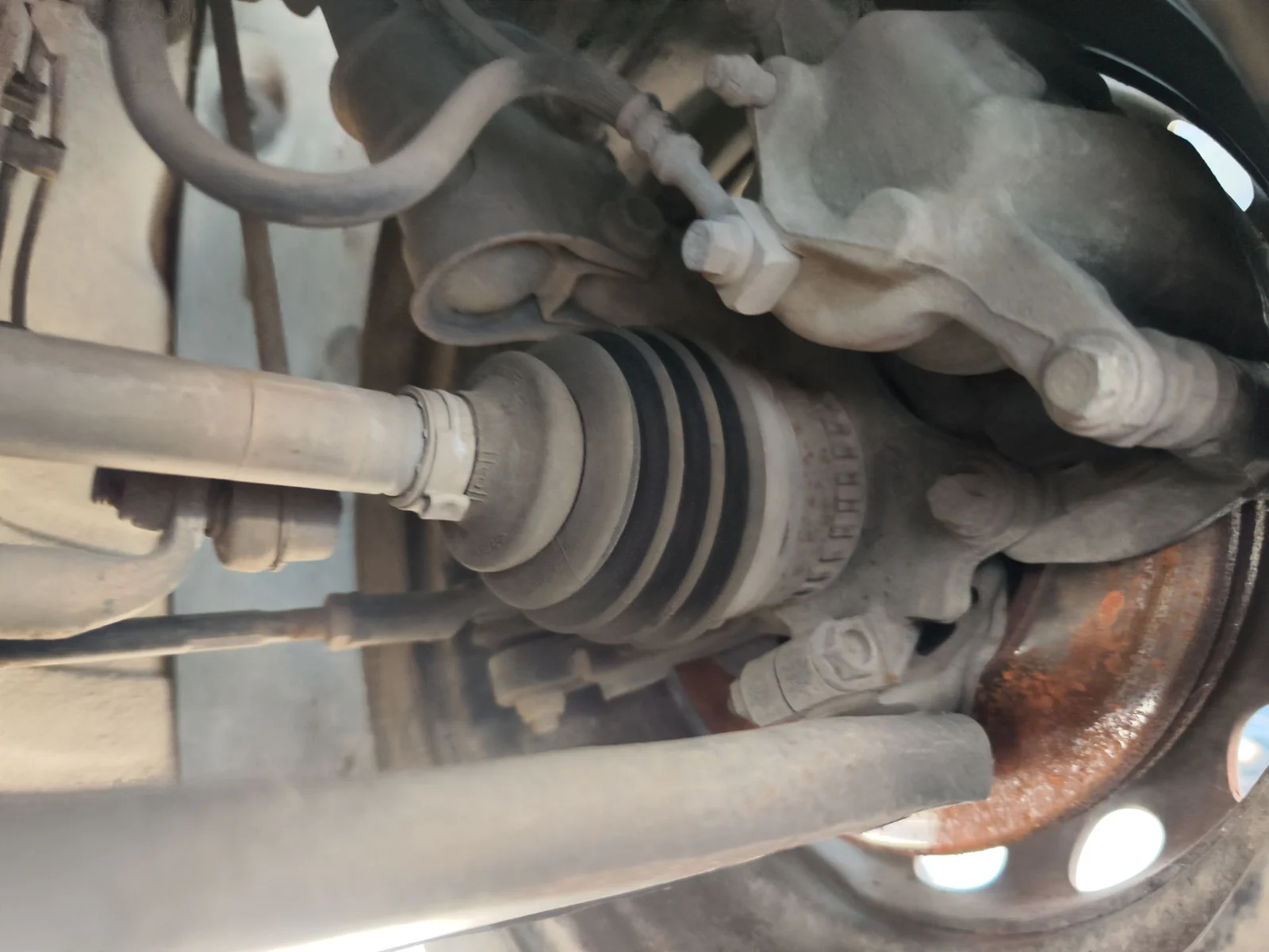 Foto de PINZA DE FRENO DELANTERA IZQUIERDA OPEL COMBO (CORSA C) 1.3 16V CDTI CAT (Z 13 DT / LN9) (69 CV / 51 KW) referencia 93176426