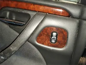 Foto de MANDO ELEVALUNAS TRASERO IZQUIERDO MERCEDES-BENZ CLASE E (BM 210) BERLINA
