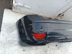 Foto de PARAGOLPES TRASERO FORD FOCUS BERLINA (CB4)