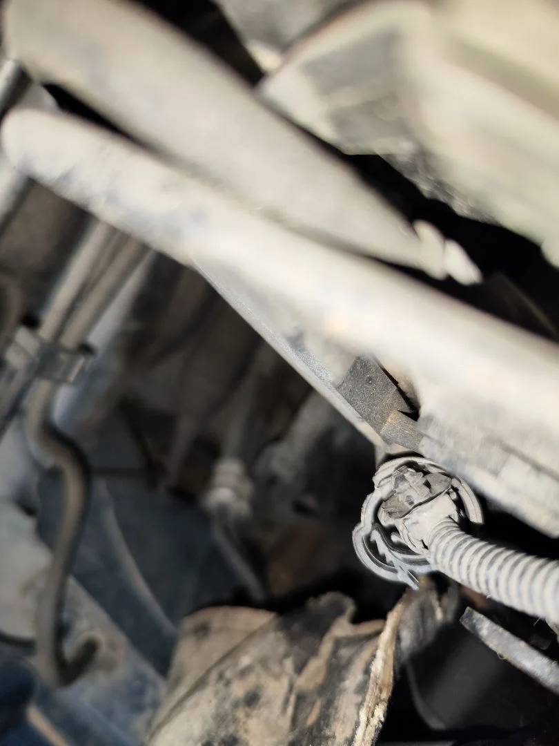 Foto de TUBO PRESION DIRECCION ASISTIDA PEUGEOT 307 (S1)(04.2001) 1.6 16V CAT (109 CV / 80 KW)