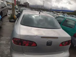 Foto de PORTON TRASERO SEAT CORDOBA BERLINA (6L2) 1.4 16V (101 CV / 74 KW) referencia 6L5827025B