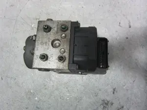 Foto de ABS RENAULT MEGANE I FASE 2 BERLINA (BA0) 1.9 dCi Diesel CAT (102 CV / 75 KW) referencia 0273004395 foto 6