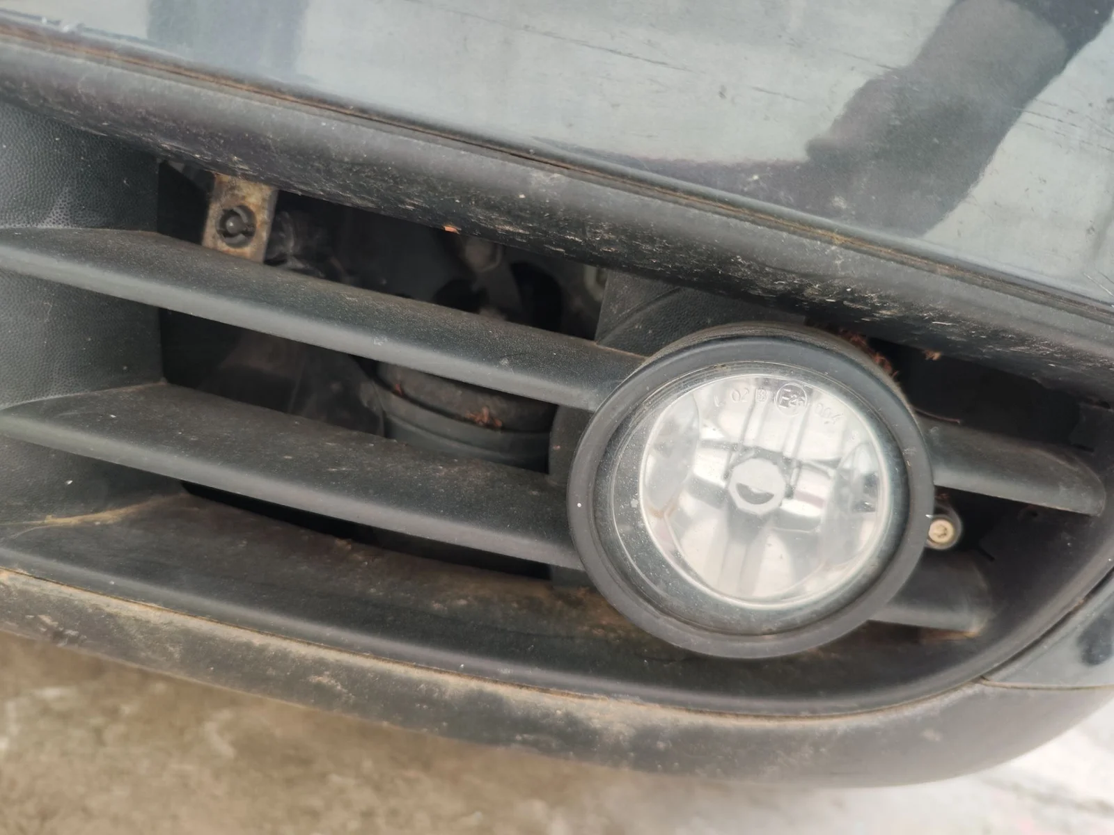Foto de FARO ANTINIEBLA IZQUIERDO VOLKSWAGEN POLO IV (9N1) 1.4 16V (75 CV / 55 KW) referencia 6Q0941699