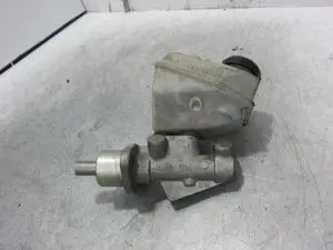 Foto de BOMBA FRENO RENAULT CLIO II FASE II (B/CB0) 1.4 16V (98 CV / 72 KW) referencia 8200262441 foto 5