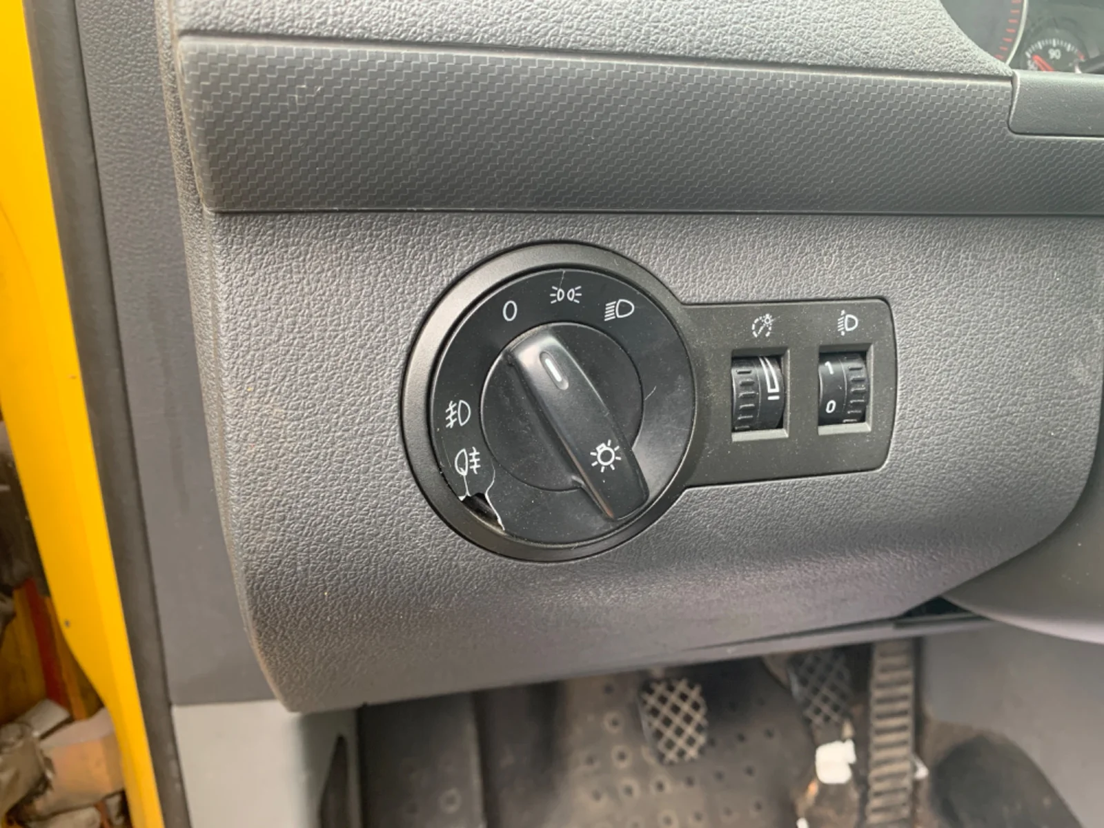 Foto de MANDO LUCES VOLKSWAGEN CADDY (2K)(02.2004) 2.0 SDI (69 CV / 51 KW) referencia 1K0953513E FKZ