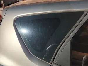 Foto de LUNA CUSTODIA TRASERA DERECHA OPEL MERIVA B