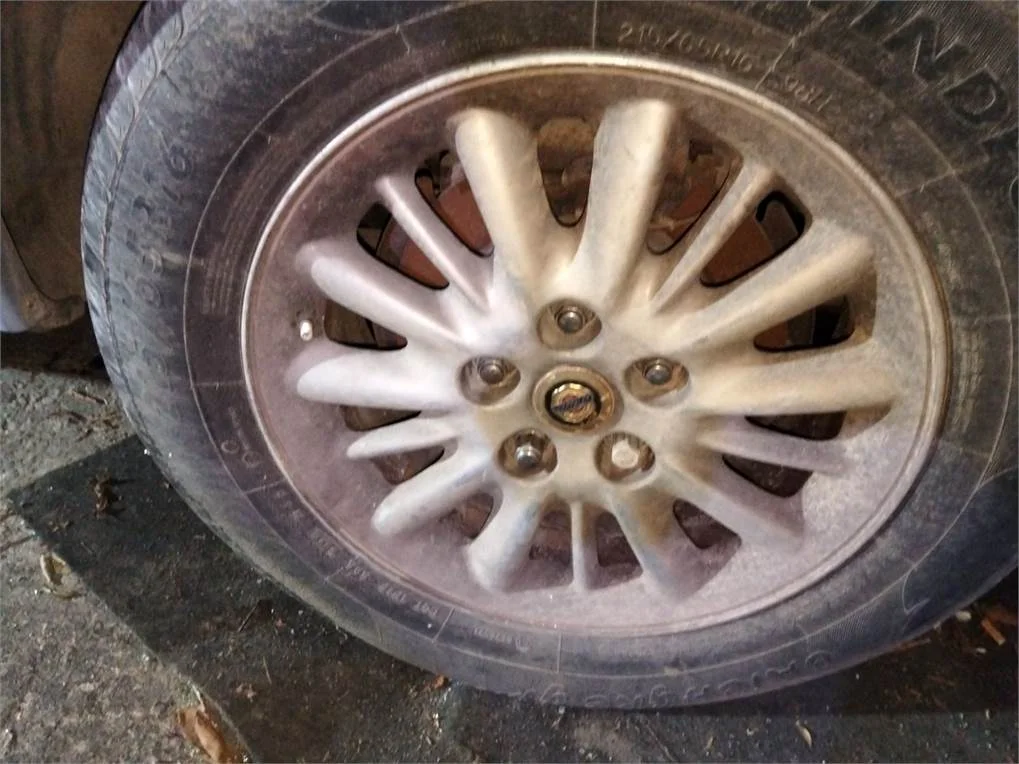 Foto de LLANTA CHRYSLER VOYAGER (RG)